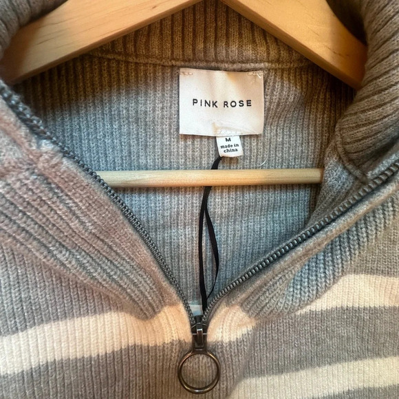 nwts STRIPED ZIP UP HIGH NECK KNITTED VEST size medium - Picture 5 of 6